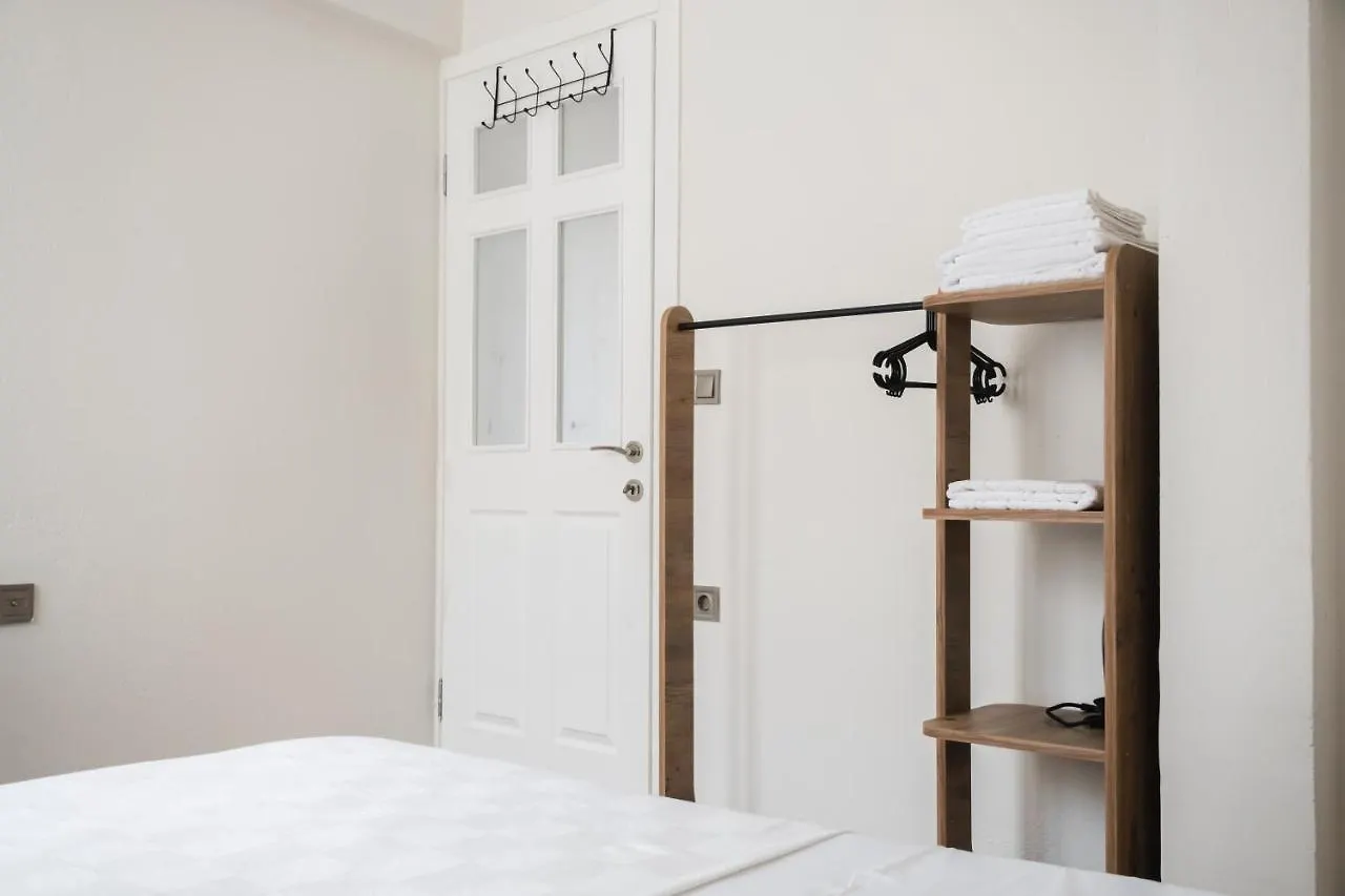 Апартаменты Near The Historical Elevator With A Sea View Измир